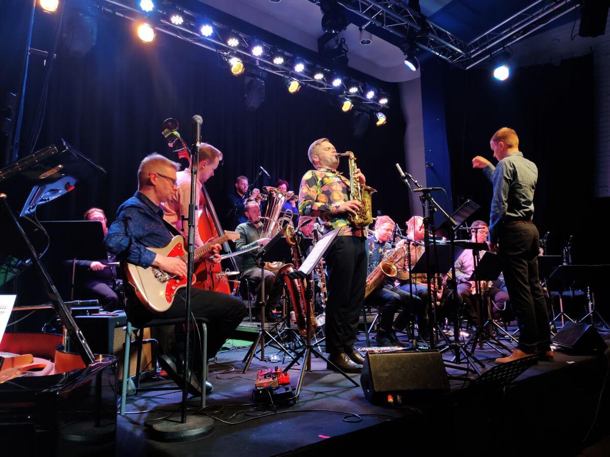 Sointi Jazz Orchestra avasi klubi-illat Kapsäkissä kahdella konsertolla