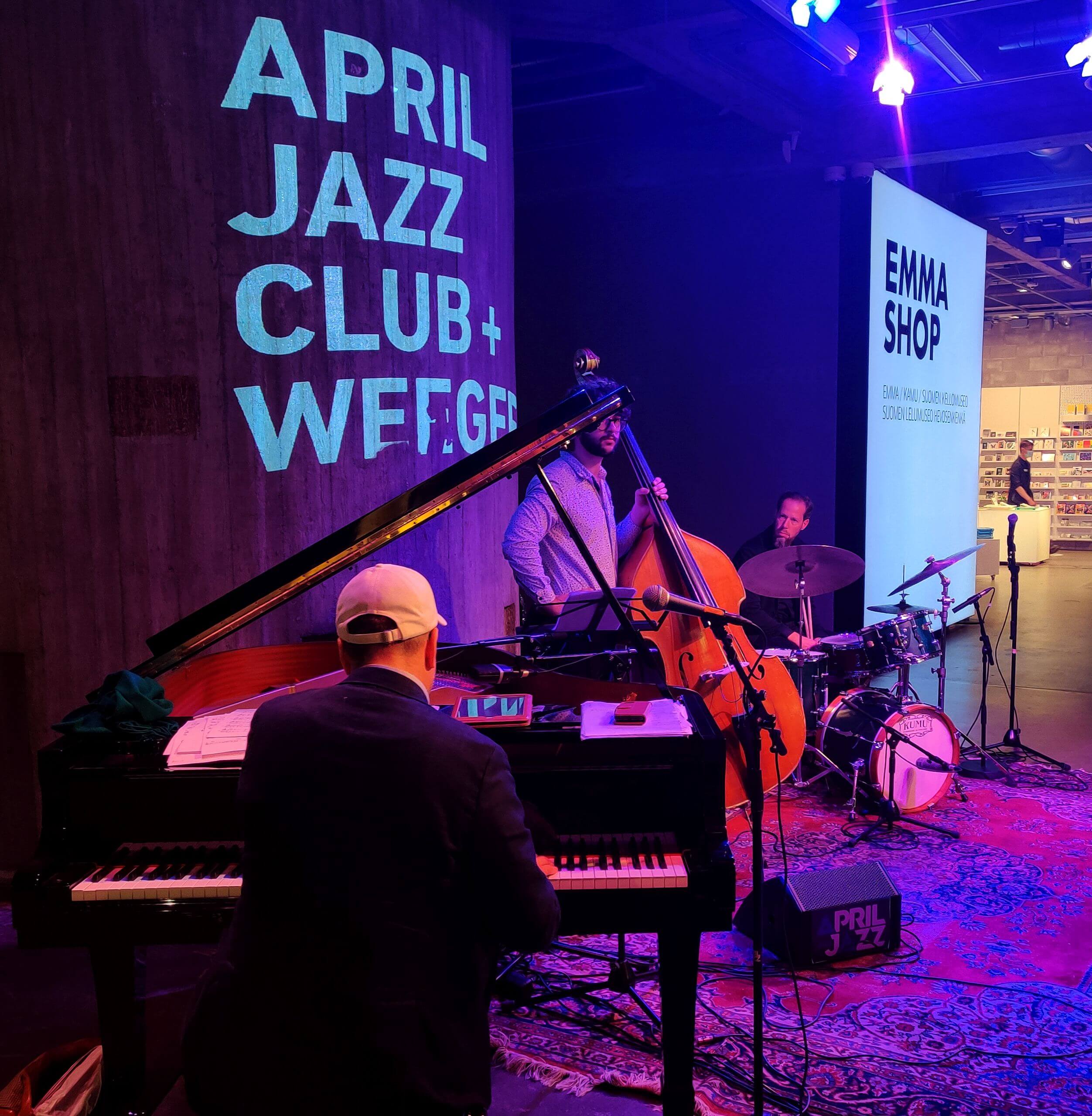 Markus Niittynen Weegeessä April Jazz Clubissa